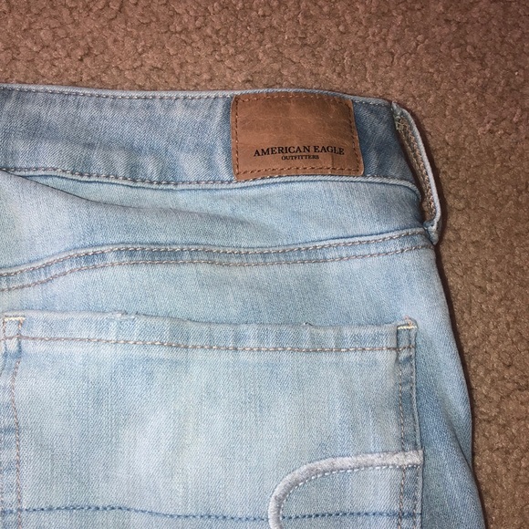 American Eagle Ripped Jeans!! - Picture 4 of 4